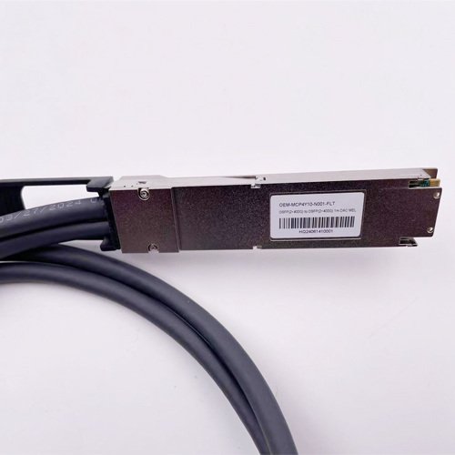 800G Twin-port OSFP 8 x 100G PAM4 Finned Top to 2 x 400G QSFP112 4 x 100G PAM4 Ethernet Active Direct Attach Copper Breakout Cable Finned Top/Flat Top — product view 3